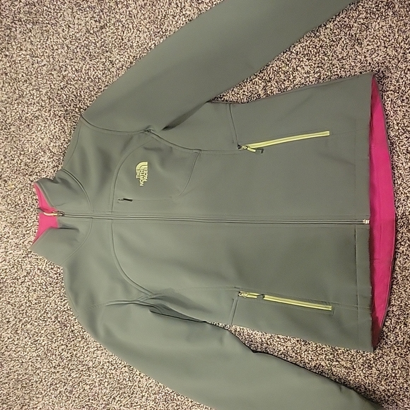 The North Face- size medium jacket - Picture 2 of 7